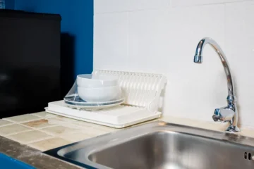 Deluxe King Pool View Amenity